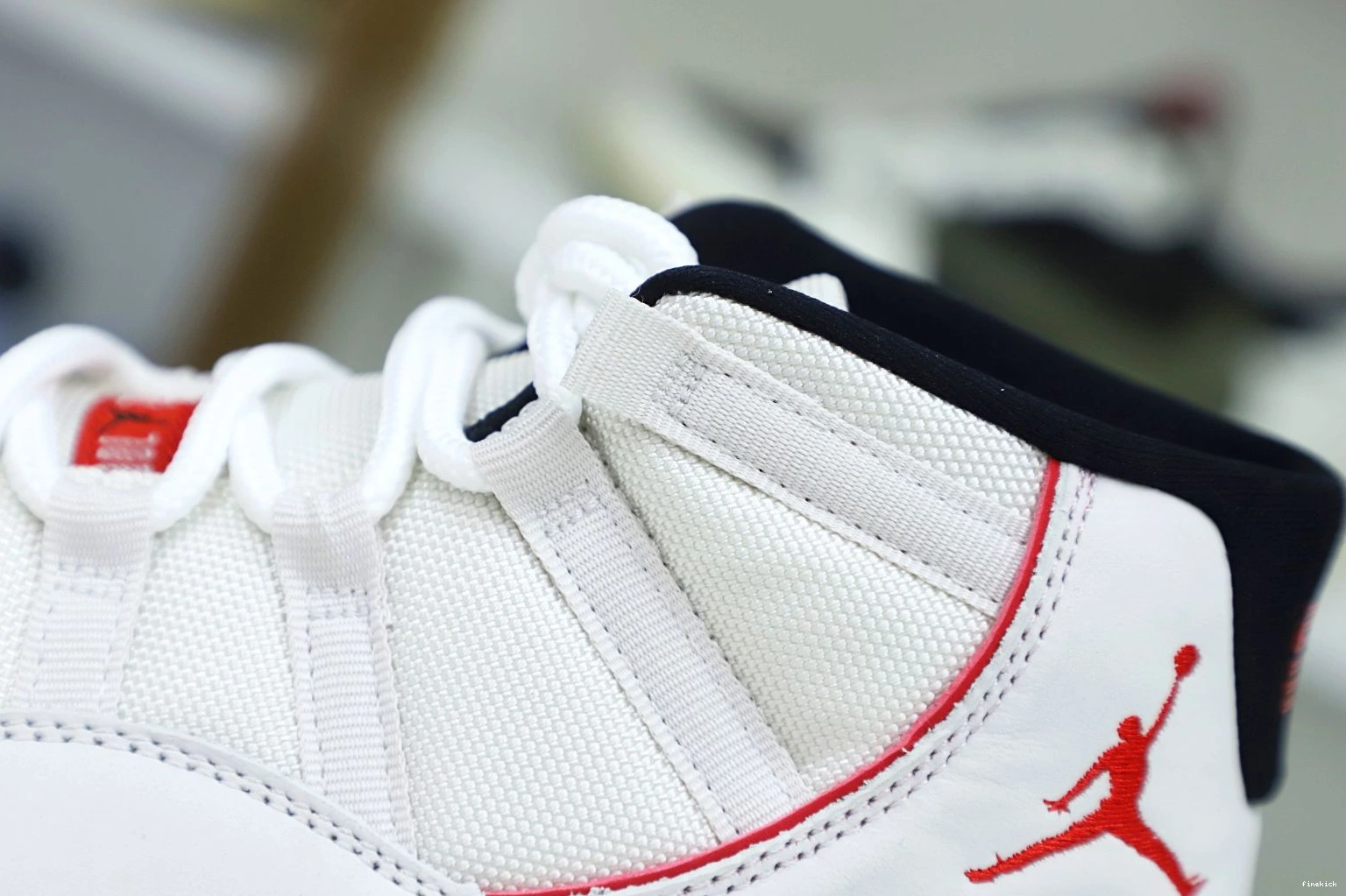 PLATINUM JORDAN AIR TINT XI RETRO 11 0728